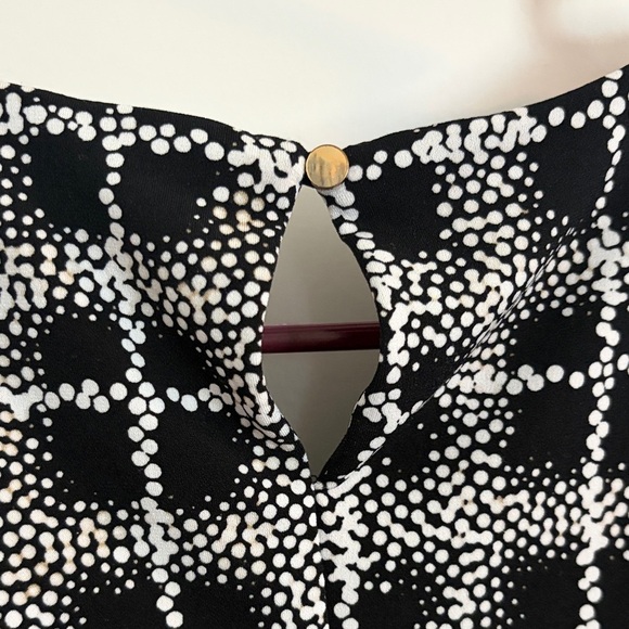 Calvin Klein Black and White Patterned Blouse - Picture 4 of 5